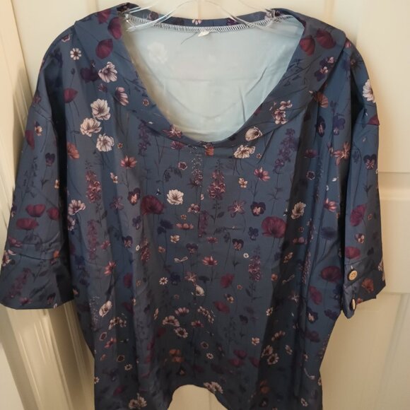 Women's 3X floral top - elbow length sleeves - Picture 1 of 4